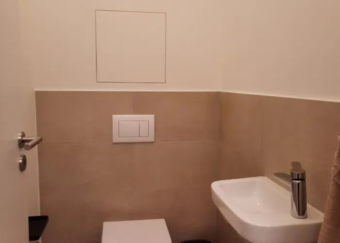 Door Братислава